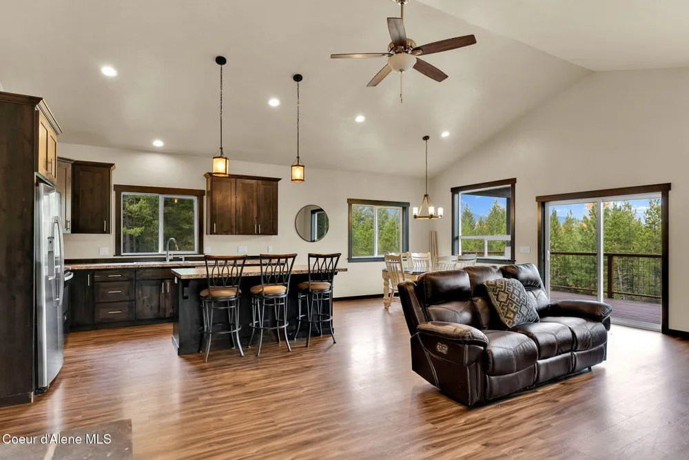 42 Seneacquoteen Drive Priest River, ID 83856