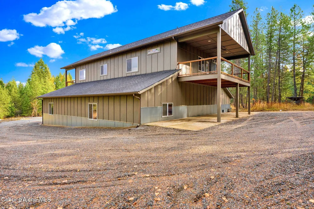 42 Seneacquoteen Drive Priest River, ID 83856