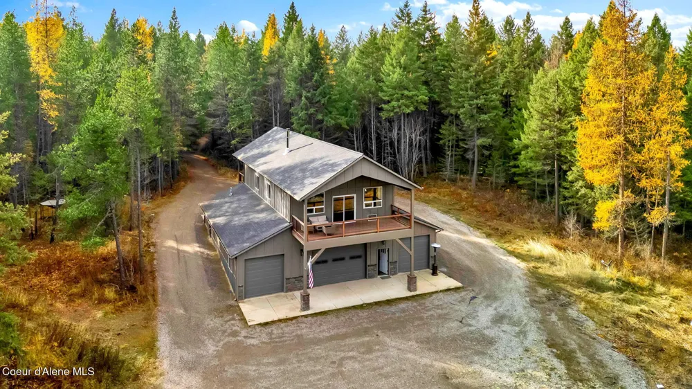 42 Seneacquoteen Drive Priest River, ID 83856