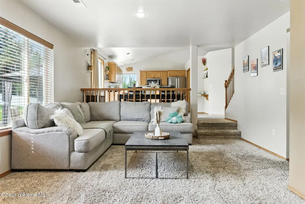 1124 Moen Road Greenacres, WA 99016