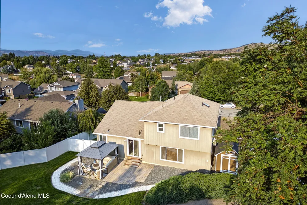 1124 Moen Road Greenacres, WA 99016