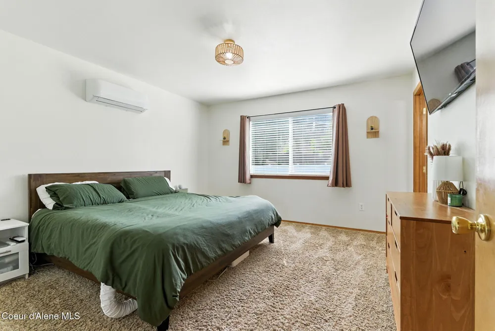 1124 Moen Road Greenacres, WA 99016