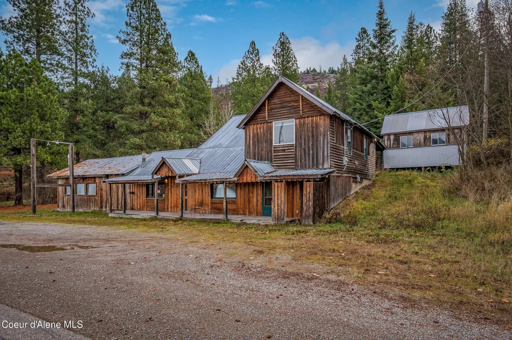 22090 S Hwy 3 Cataldo, ID 83810