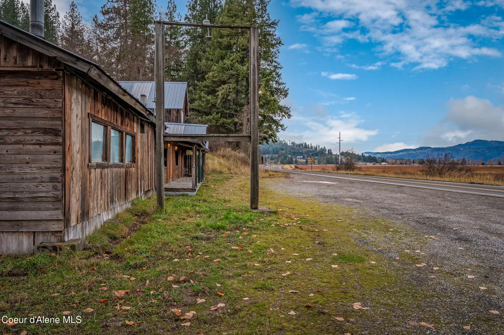 22090 S Hwy 3 Cataldo, ID 83810