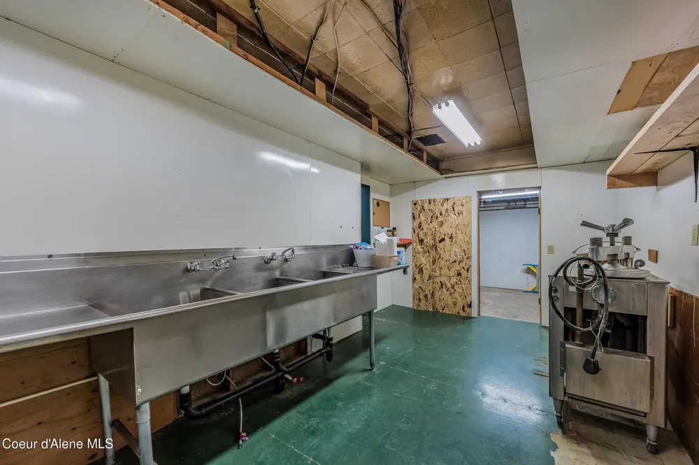 22090 S Hwy 3 Cataldo, ID 83810