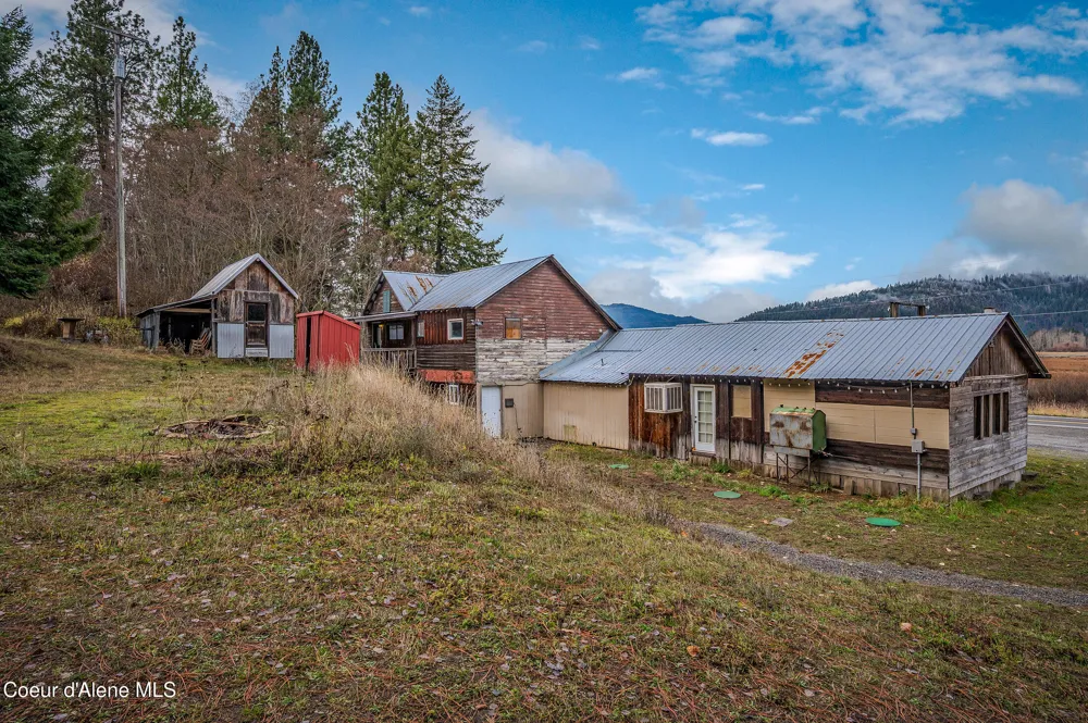 22090 S Hwy 3 Cataldo, ID 83810