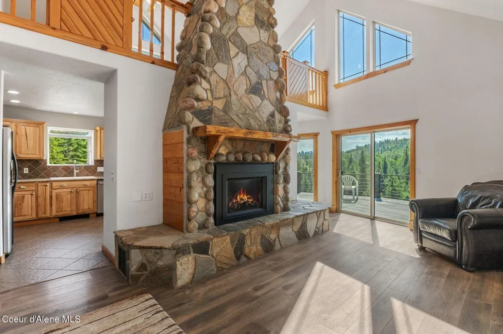 671 Kelso Woods Drive Athol, ID 83801