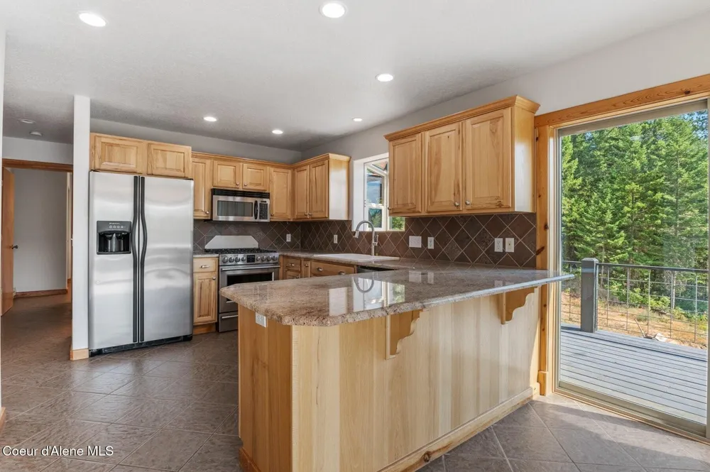 671 Kelso Woods Drive Athol, ID 83801