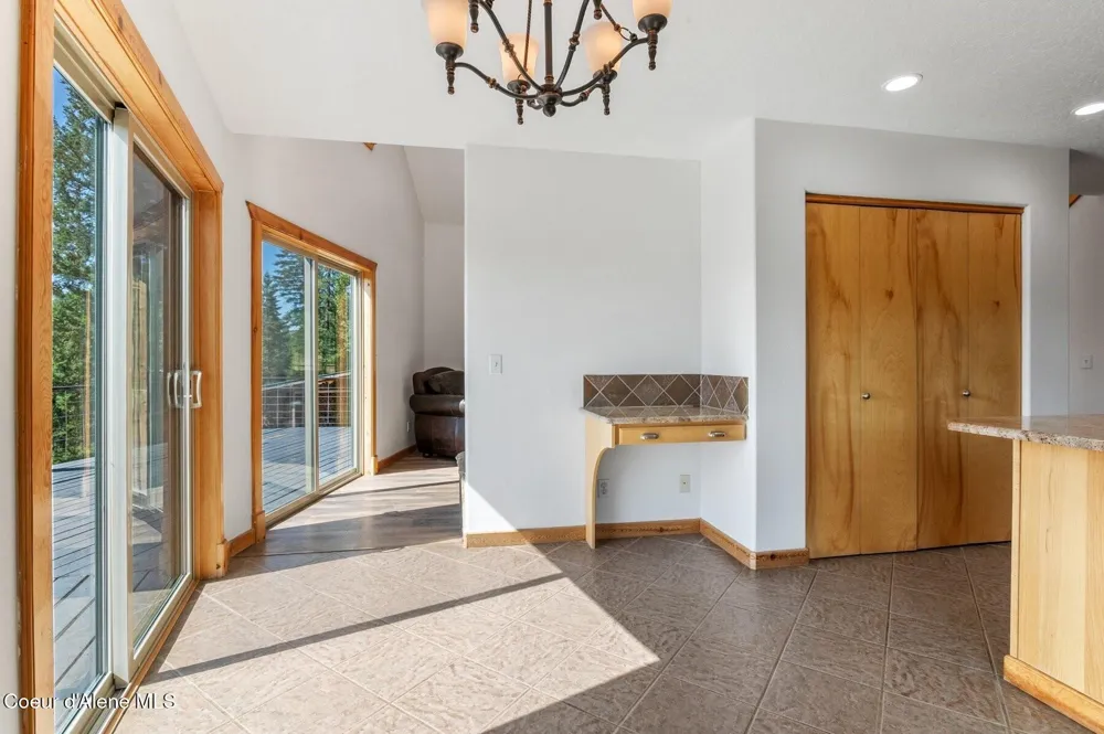 671 Kelso Woods Drive Athol, ID 83801