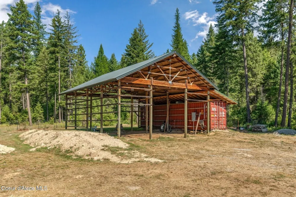 671 Kelso Woods Drive Athol, ID 83801