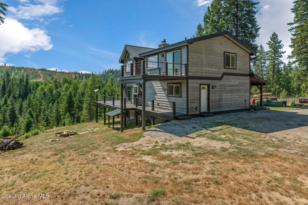 671 Kelso Woods Drive Athol, ID 83801
