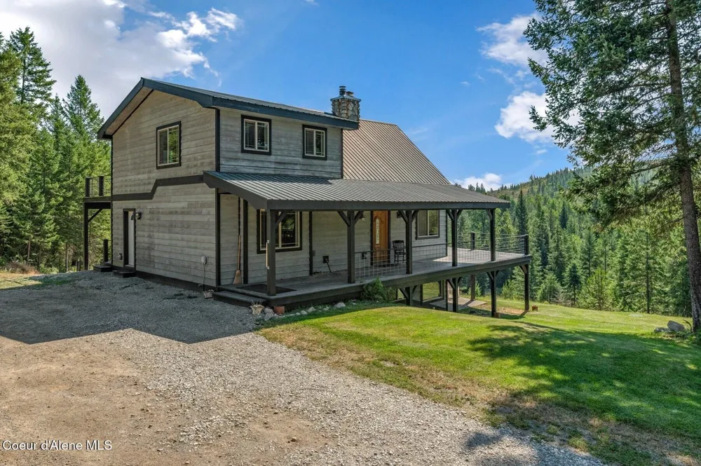 671 Kelso Woods Drive Athol, ID 83801
