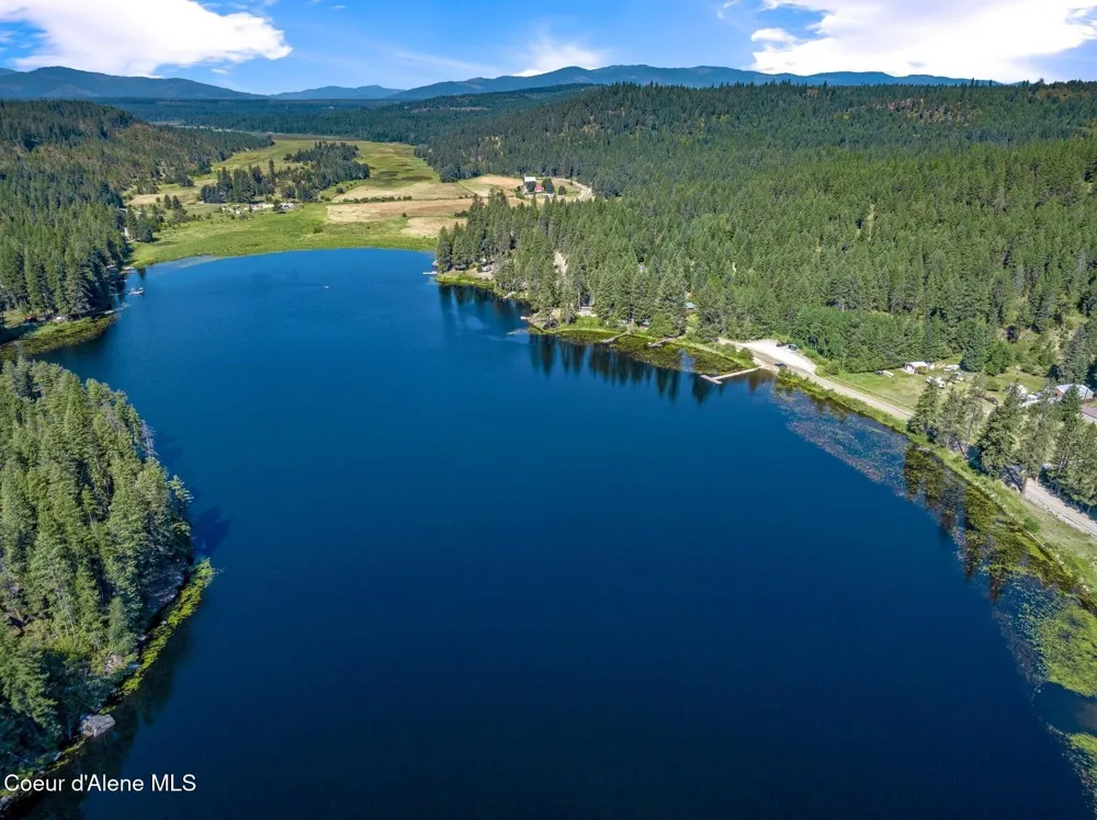 671 Kelso Woods Drive Athol, ID 83801