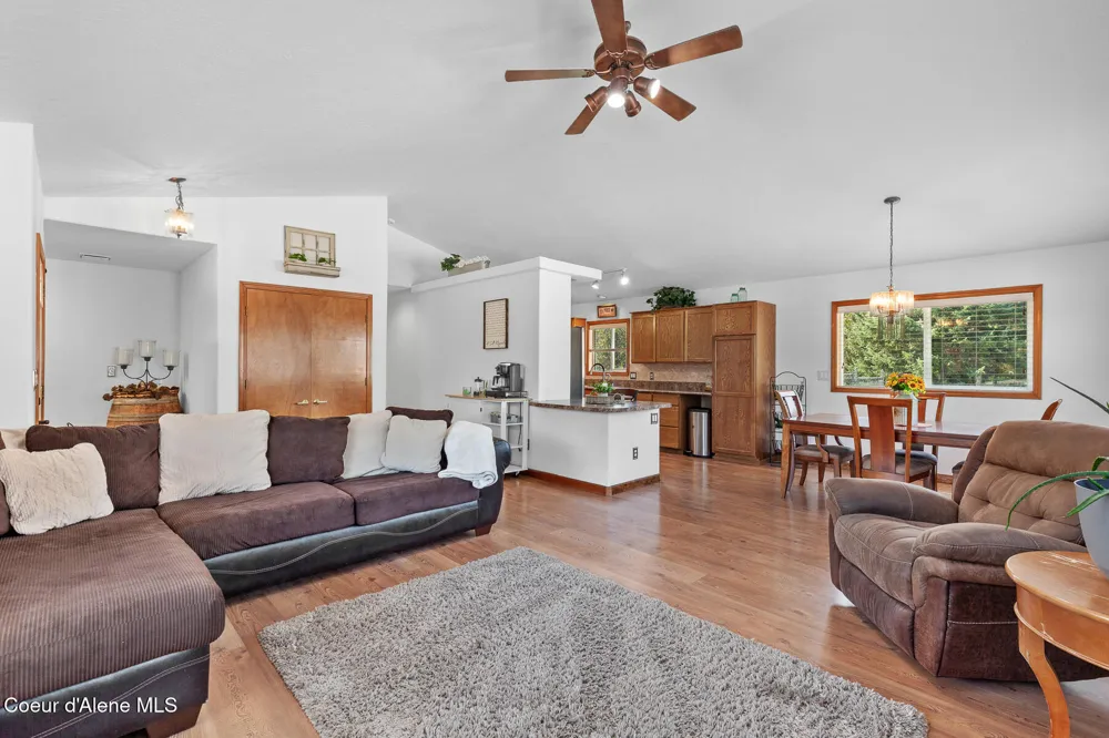 34197 Hayden Drive Spirit Lake, ID 83869