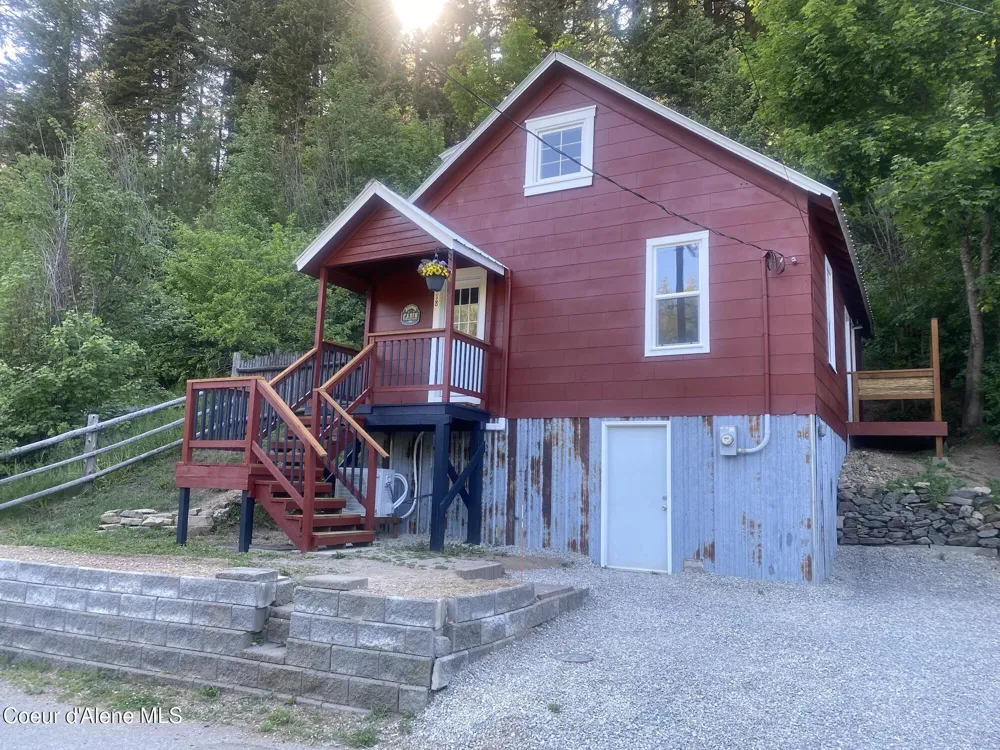 118 Faye Street Mullan, ID 83846
