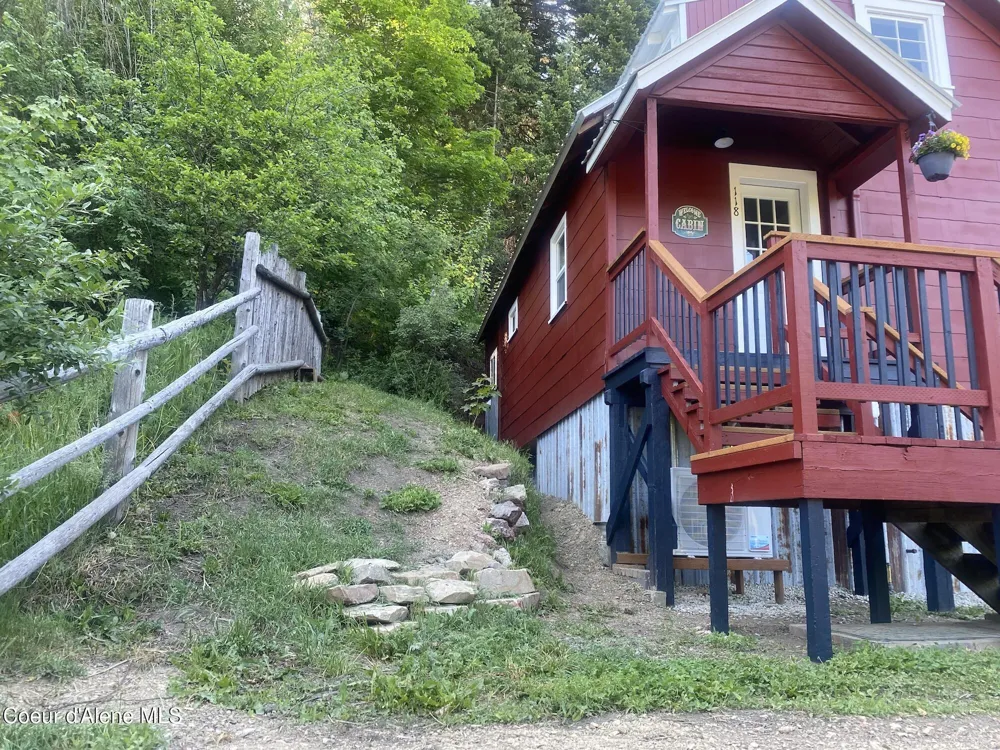 118 Faye Street Mullan, ID 83846