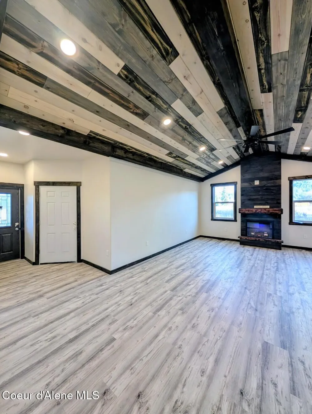 6856 Selkirk Street Bonners Ferry, ID 83805