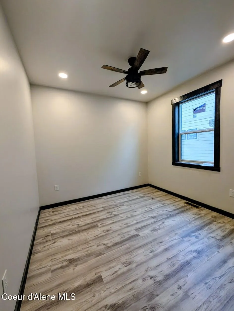 6856 Selkirk Street Bonners Ferry, ID 83805