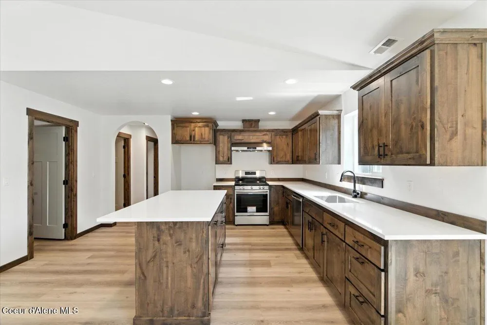 382 Solar Road Oldtown, ID 83822