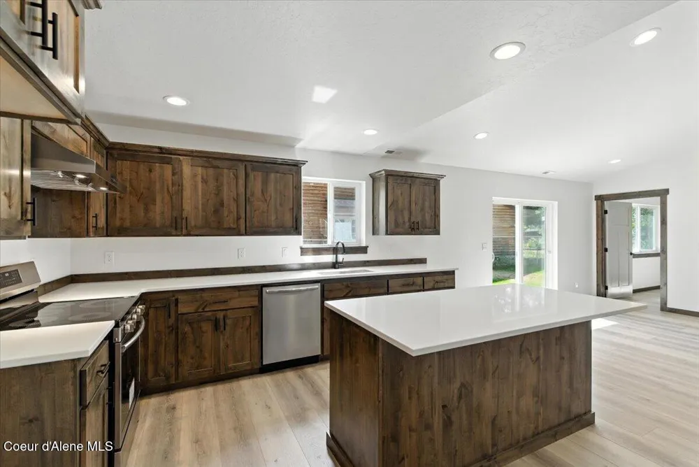 382 Solar Road Oldtown, ID 83822