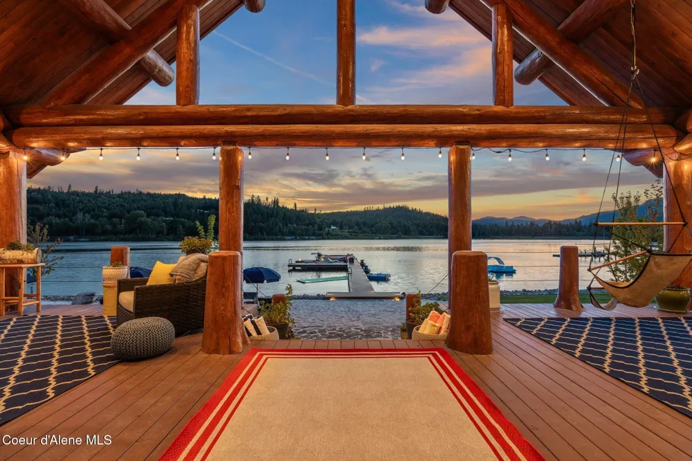 816 Ponderesa Ranch Rd Sagle, ID 83860