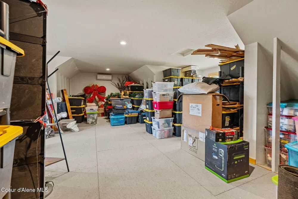 816 Ponderesa Ranch Rd Sagle, ID 83860