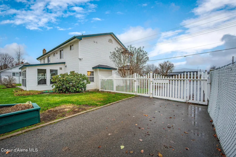 3683 E Mullan Ave. Post Falls, ID 83854