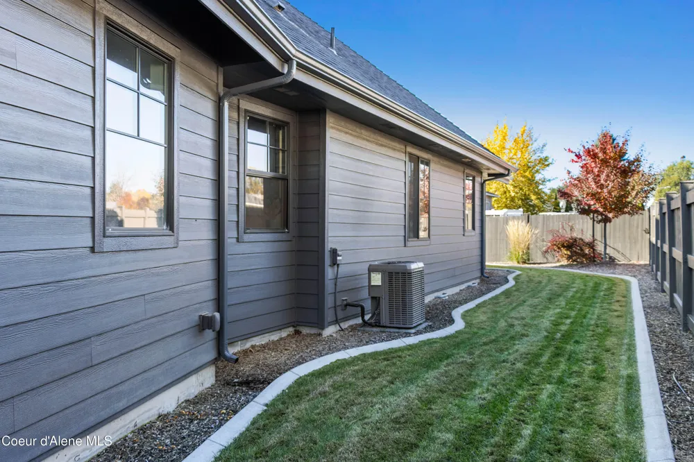 1276 E Hofmeister Court Hayden Lake, ID 83835