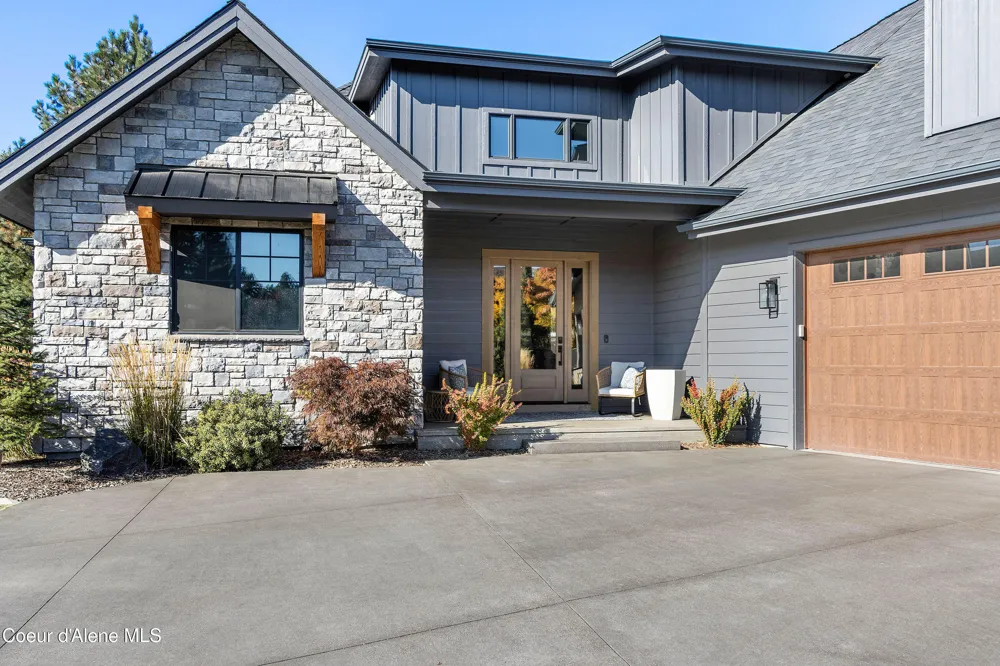 1276 E Hofmeister Court Hayden Lake, ID 83835