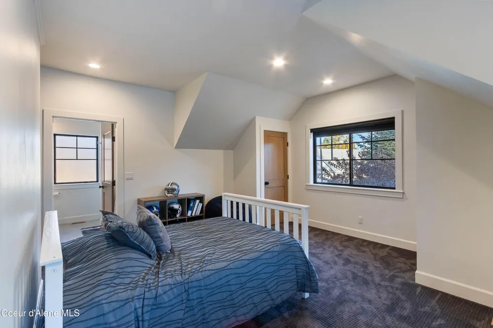1276 E Hofmeister Court Hayden Lake, ID 83835