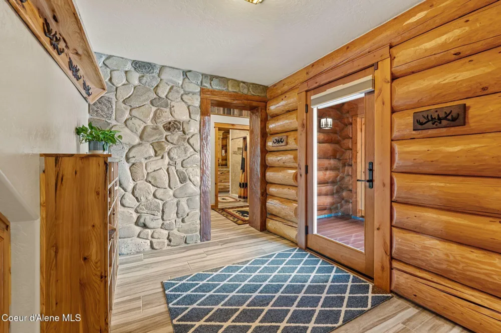 816 Ponderesa Ranch Rd - 44 Acres Sagle, ID 83860
