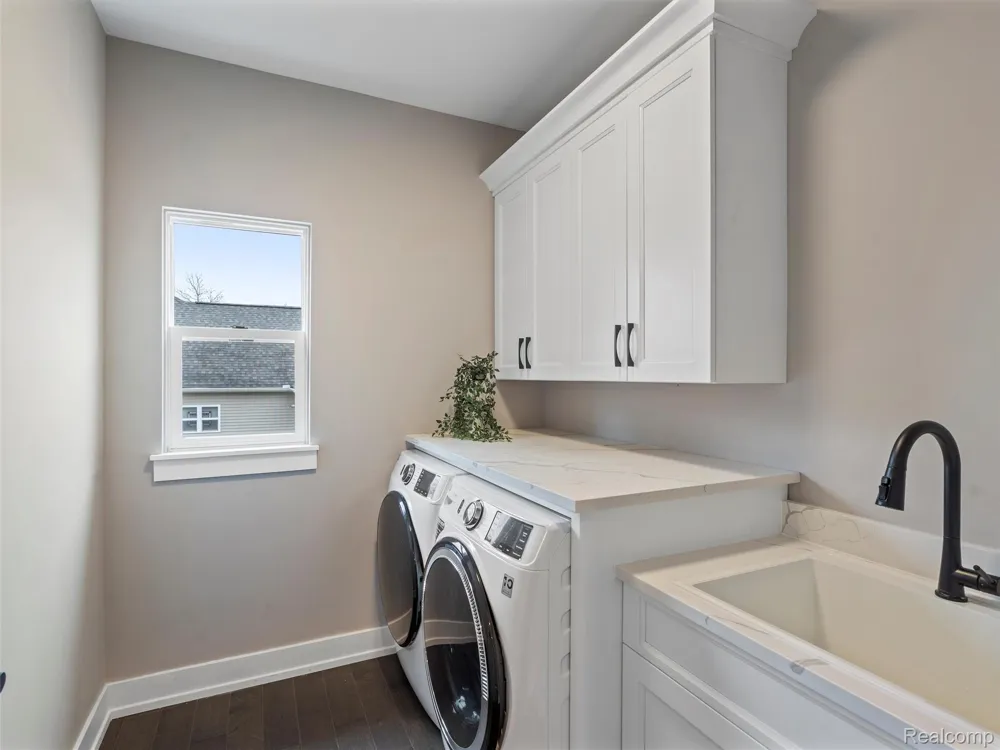 7670 Parshallville Road Hartland Township, MI 48430