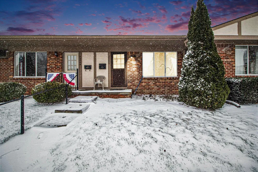 25204 Franklin Terrace Terrace #6