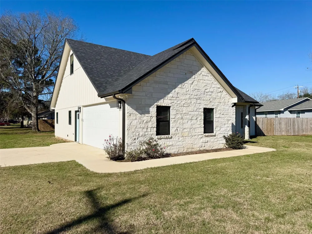 505 Brazos Street Crockett, TX 75835