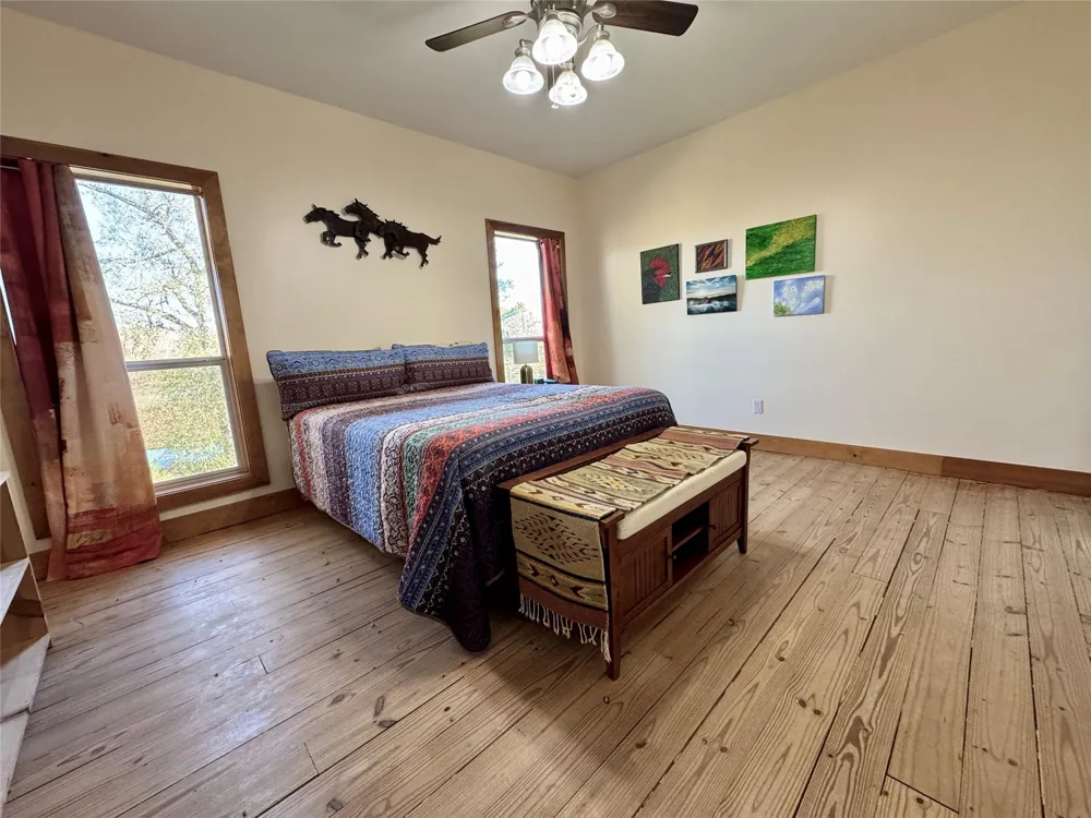 55 Lake Road Riverside, TX 77320