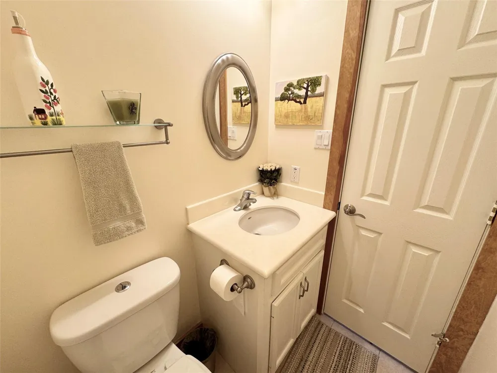 55 Lake Road Riverside, TX 77320