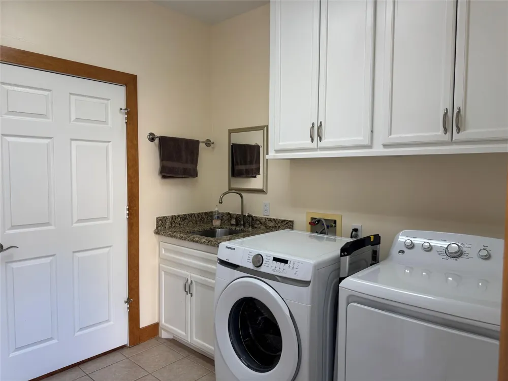 55 Lake Road Riverside, TX 77320
