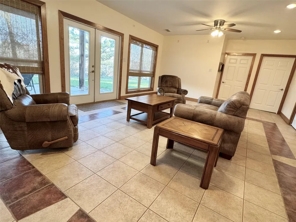 55 Lake Road Riverside, TX 77320