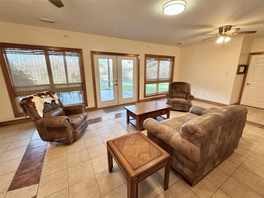 55 Lake Road Riverside, TX 77320