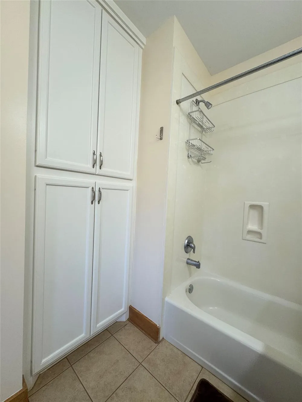 55 Lake Road Riverside, TX 77320