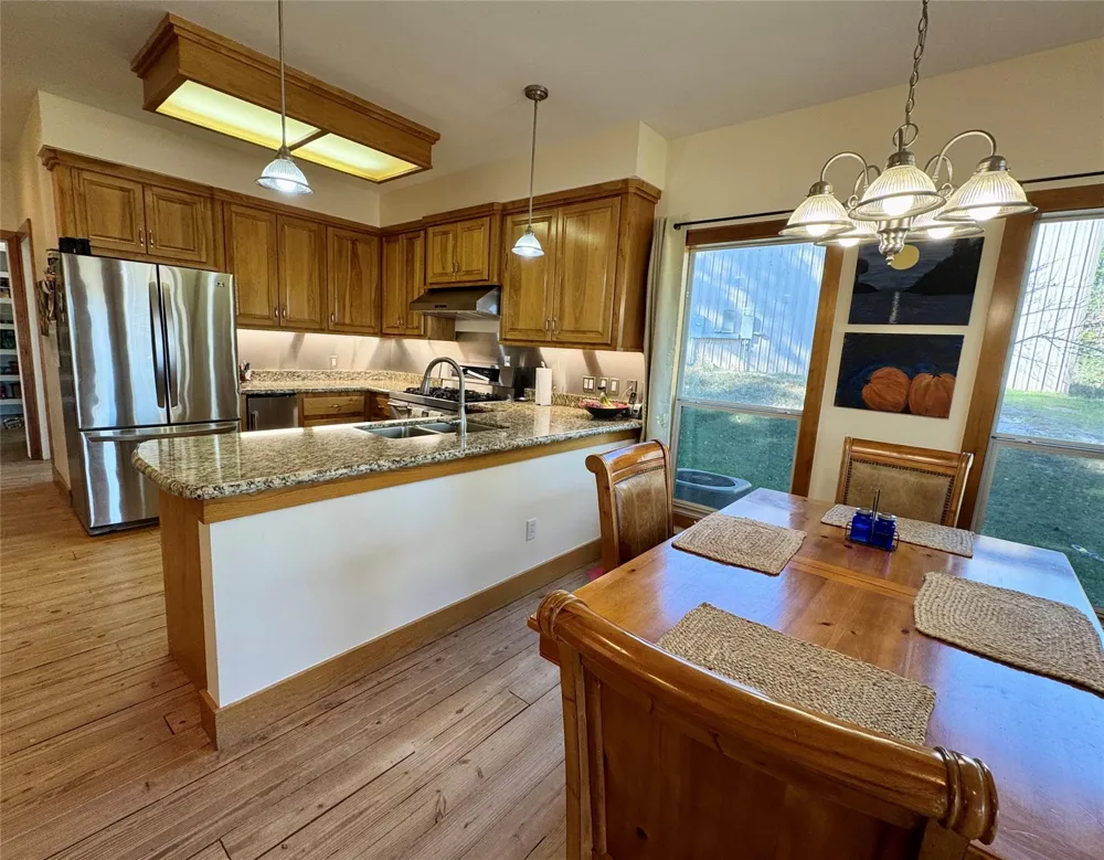 55 Lake Road Riverside, TX 77320