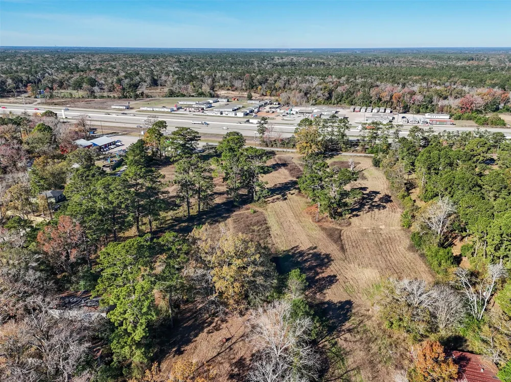 15633 1st Street Splendora, TX 77372