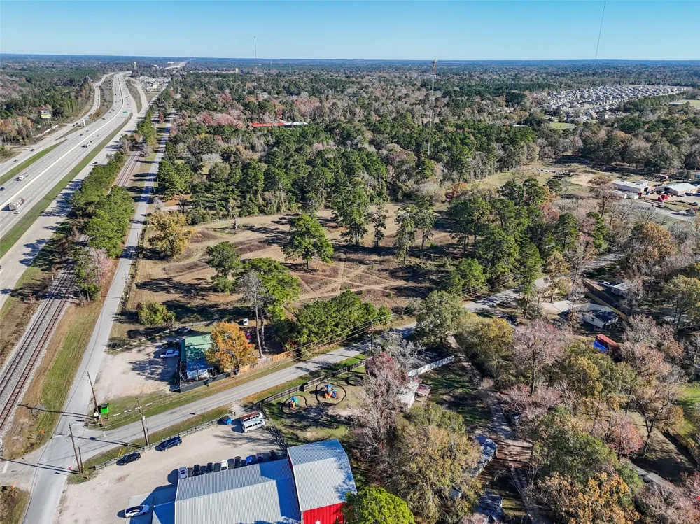 15633 1st Street Splendora, TX 77372