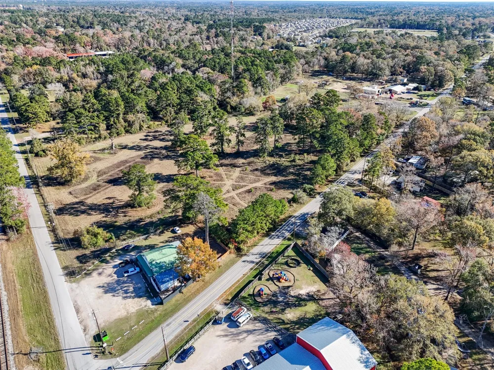 15633 1st Street Splendora, TX 77372