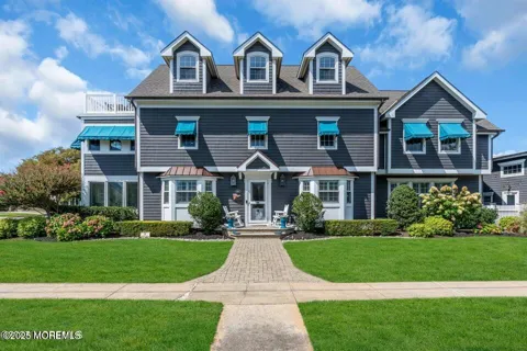 101 Neptune Place