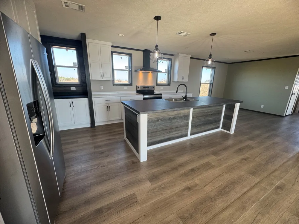 330 Beckham Drive Dale, TX 78616