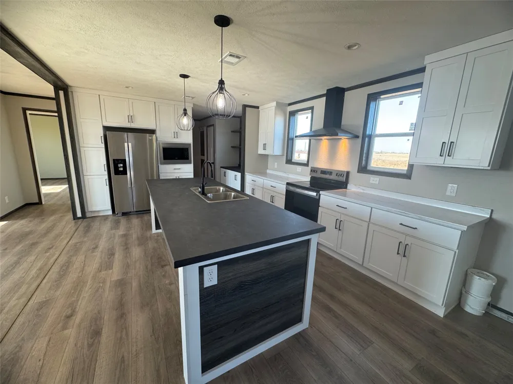 330 Beckham Drive Dale, TX 78616