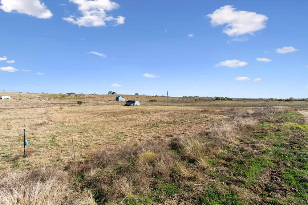 422 County Road 451 Road Coupland, TX 78615