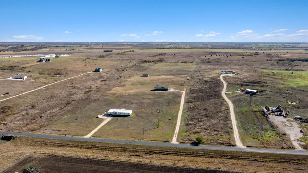 422 County Road 451 Road Coupland, TX 78615