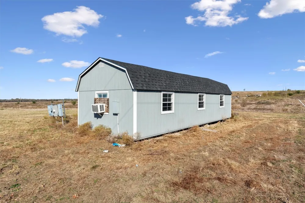 422 County Road 451 Road Coupland, TX 78615